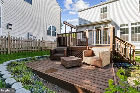 Exterior - 3220 Orient Fishtail Rd, Laurel, MD 20724 photo 6 of 17