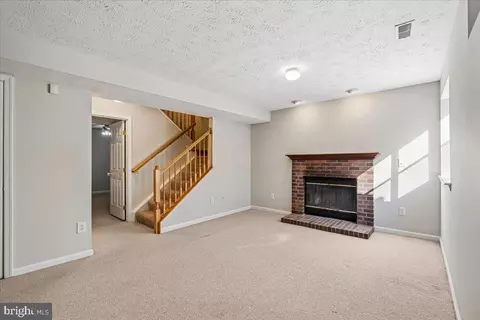 Living - 3220 Orient Fishtail Rd, Laurel, MD 20724 photo 6 of 6