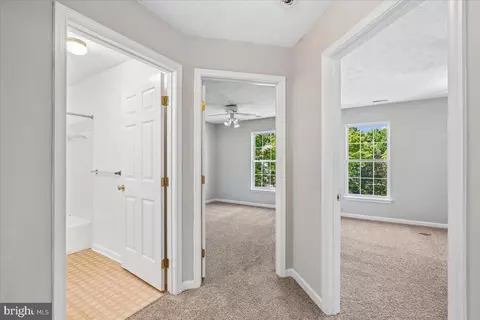 Entry Way - 3220 Orient Fishtail Rd, Laurel, MD 20724 photo 9 of 9