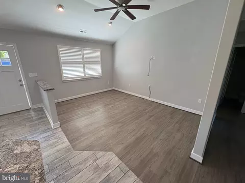 Living - 7638 4th St, Pasadena, MD 21122 photo 1 of 2
