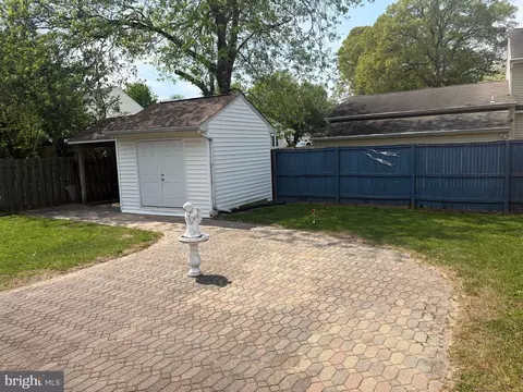 Exterior - 7638 4th St, Pasadena, MD 21122 photo 2 of 2