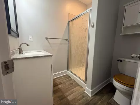 Bath - 7638 4th St, Pasadena, MD 21122 photo 1 of 3