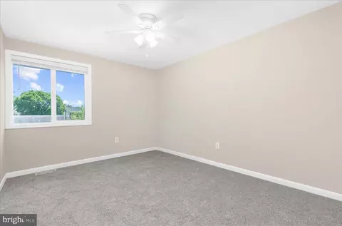 Bedroom - 137 Arundel Rd, Pasadena, MD 21122 photo 3 of 6