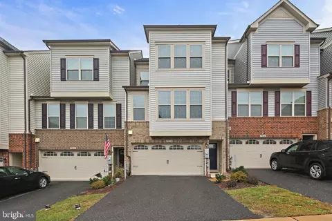 7818 Mine Run Rd, Hanover, MD 21076