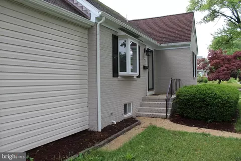Exterior - 401 Forest Vw, Linthicum Heights, MD 21090 photo 10 of 13