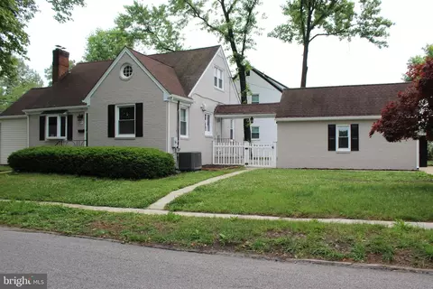 Exterior - 401 Forest Vw, Linthicum Heights, MD 21090 photo 5 of 13