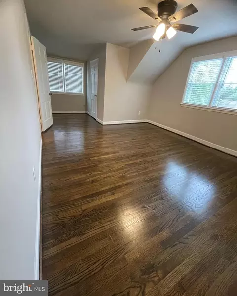 Bedroom - 401 Forest Vw, Linthicum Heights, MD 21090 photo 2 of 6
