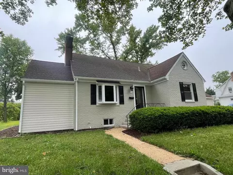 Exterior - 401 Forest Vw, Linthicum Heights, MD 21090 photo 3 of 13