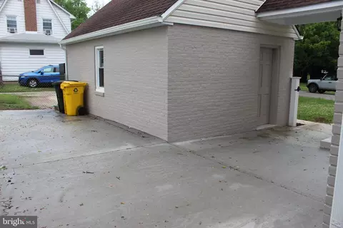 Exterior - 401 Forest Vw, Linthicum Heights, MD 21090 photo 12 of 13