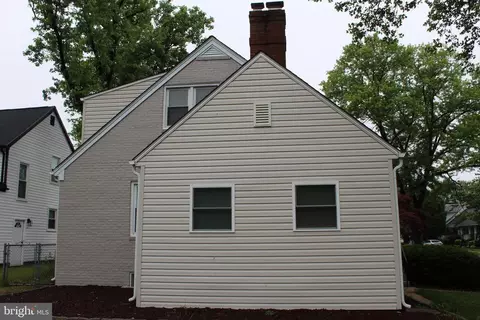 Exterior - 401 Forest Vw, Linthicum Heights, MD 21090 photo 8 of 13