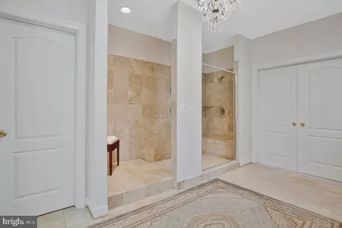 Entry Way - 905 Cornell Ave, Annapolis, MD 21401 photo 6 of 9