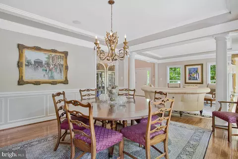 Dining - 905 Cornell Ave, Annapolis, MD 21401 photo 2 of 4