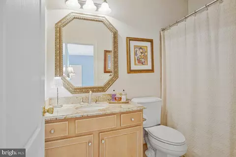 Bath - 905 Cornell Ave, Annapolis, MD 21401 photo 4 of 5