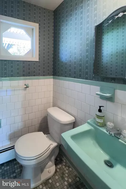 Bath - 536 Williamsburg Ln, Odenton, MD 21113 photo 1 of 5