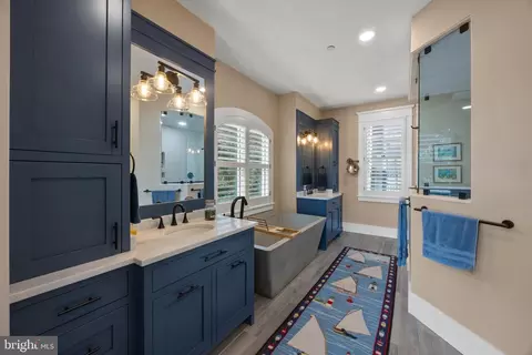 Entry Way - 5 Franklin St, Annapolis, MD 21401 photo 3 of 5