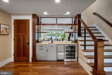 Entry Way - 5 Franklin St, Annapolis, MD 21401 photo 5 of 5