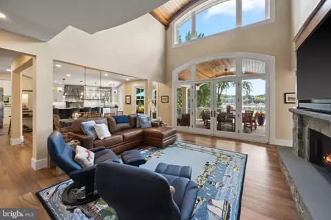 Living - 5 Franklin St, Annapolis, MD 21401 photo 1 of 1