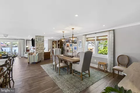 Dining - 7989 E Riverside Dr, Pasadena, MD 21122 photo 4 of 4