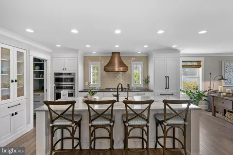 Kitchen - 7989 E Riverside Dr, Pasadena, MD 21122 photo 1 of 5