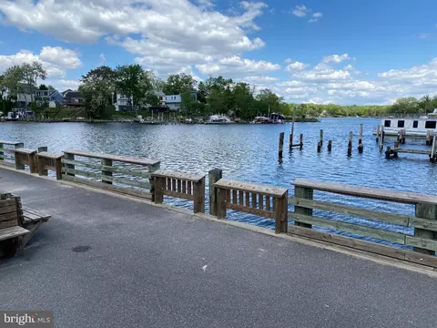 View/Area - 757 209th St, Pasadena, MD 21122 photo 1 of 2
