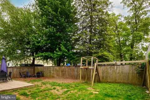 Exterior - 757 209th St, Pasadena, MD 21122 photo 3 of 11