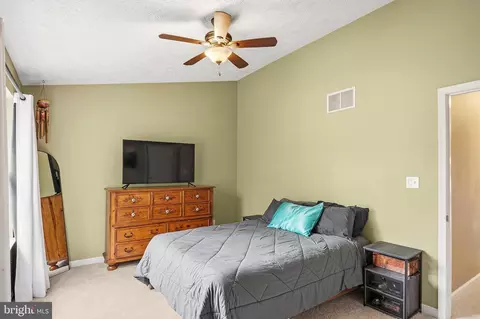 Bedroom - 757 209th St, Pasadena, MD 21122 photo 2 of 5