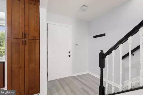 Entry Way - 404 Peach Ct, Annapolis, MD 21409 photo 1 of 3