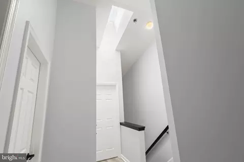 Entry Way - 404 Peach Ct, Annapolis, MD 21409 photo 3 of 3
