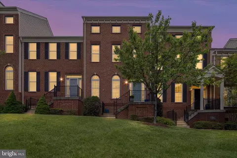 7673 Elmcrest Rd, Hanover, MD 21076