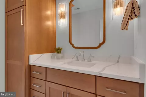 Bath - 912 Windsor Ave, Annapolis, MD 21403 photo 6 of 7