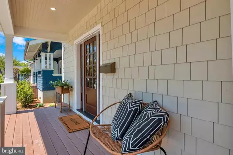 Exterior - 912 Windsor Ave, Annapolis, MD 21403 photo 4 of 8