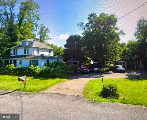 818 Annapolis Rd, Gambrills, MD 21054
