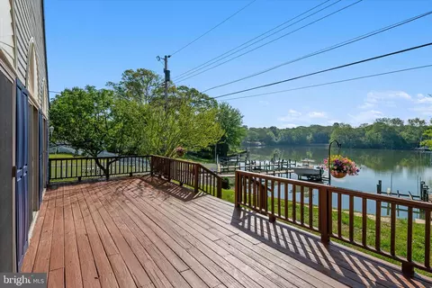 Exterior - 131 Jackpine Dr, Pasadena, MD 21122 photo 2 of 4