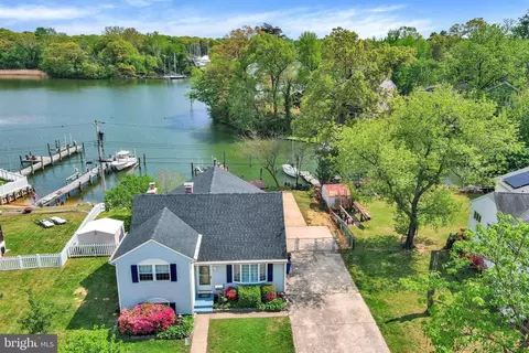 131 Jackpine Dr, Pasadena, MD 21122