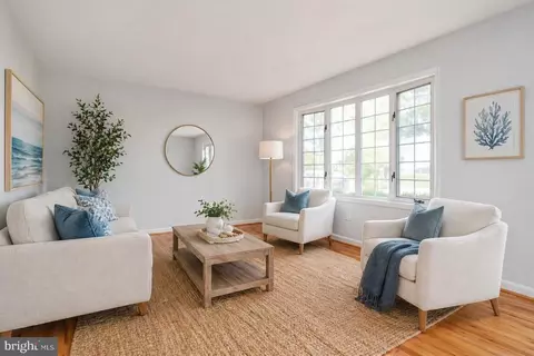 Living - 131 Jackpine Dr, Pasadena, MD 21122 photo 5 of 8