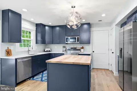 Kitchen - 6353 Audubon Ct, Dunkirk, MD 20754 photo 4 of 9