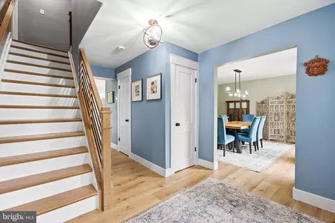 Entry Way - 6353 Audubon Ct, Dunkirk, MD 20754 photo 3 of 6