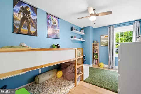 Bedroom - 6353 Audubon Ct, Dunkirk, MD 20754 photo 5 of 10