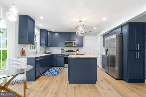 Kitchen - 6353 Audubon Ct, Dunkirk, MD 20754 photo 3 of 9