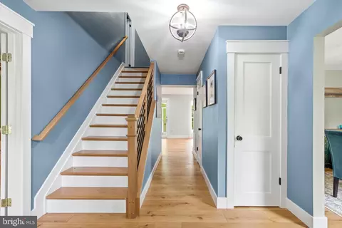 Entry Way - 6353 Audubon Ct, Dunkirk, MD 20754 photo 2 of 6