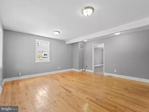 Living - 273 Magothy Blvd, Pasadena, MD 21122 photo 5 of 8