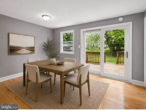 Dining - 273 Magothy Blvd, Pasadena, MD 21122 photo 2 of 2