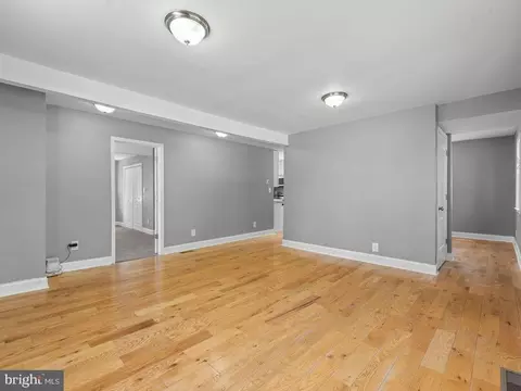 Living - 273 Magothy Blvd, Pasadena, MD 21122 photo 6 of 8