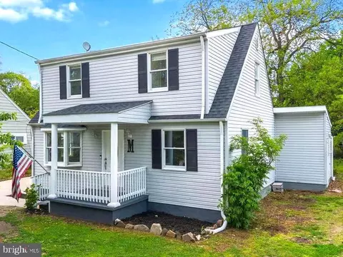 273 Magothy Blvd, Pasadena, MD 21122