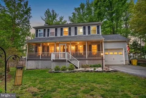 1221 Cove Dr, Churchton, MD 20733