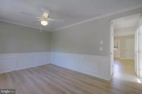 Entry Way - 1739 Quantico Rd, Edgewater, MD 21037 photo 1 of 3