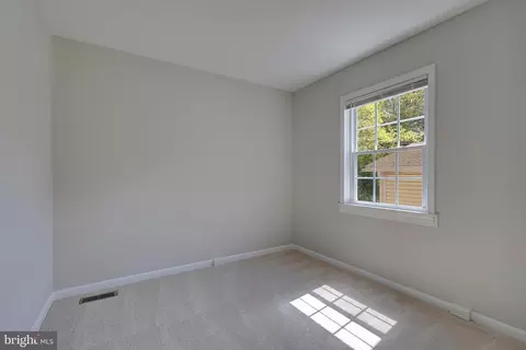 Bedroom - 1739 Quantico Rd, Edgewater, MD 21037 photo 5 of 6