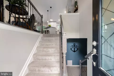Entry Way - 1243 Silver Run Dr, Pasadena, MD 21122 photo 8 of 9