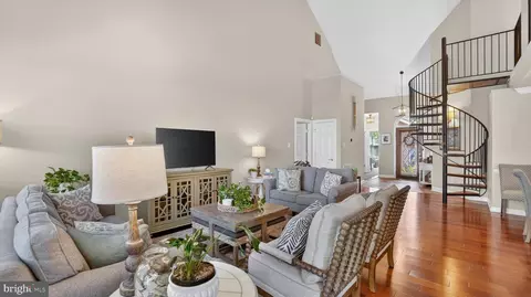 Entry Way - 2800 Brite Ct, Crofton, MD 21114 photo 2 of 9