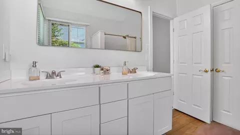 Bath - 2800 Brite Ct, Crofton, MD 21114 photo 2 of 3